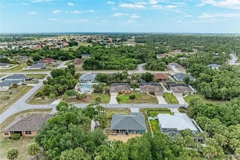 3949 Derrick Street North Port FL 34288