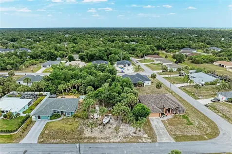 3949 Derrick Street North Port FL 34288