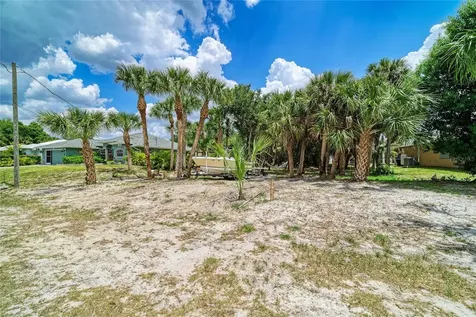 3949 Derrick Street North Port FL 34288
