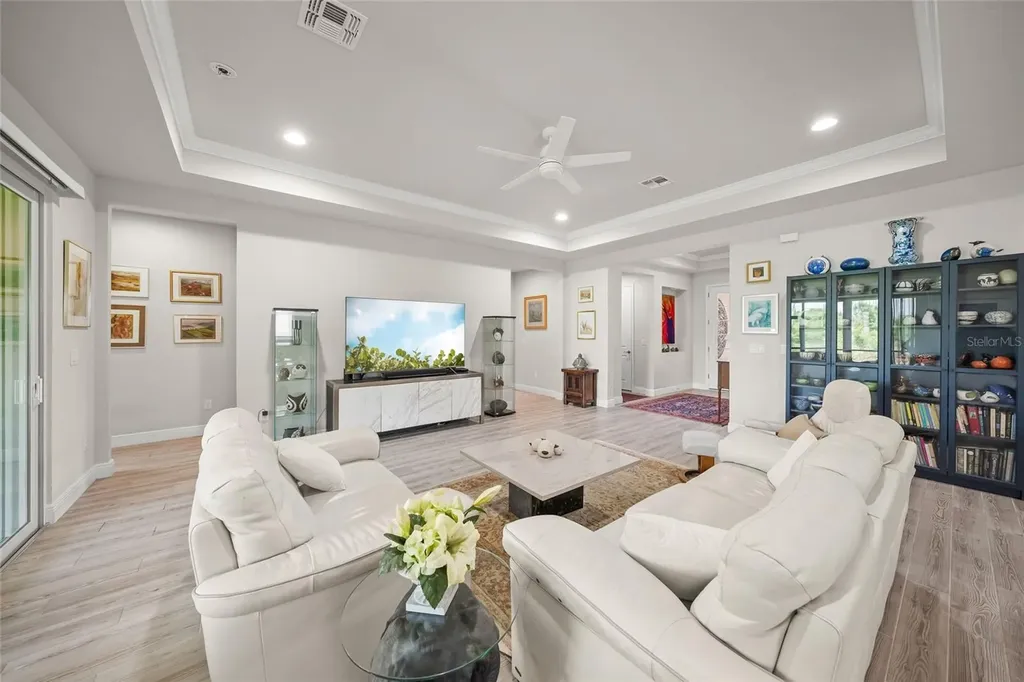 8620 Sundance Loop Sarasota FL 34238