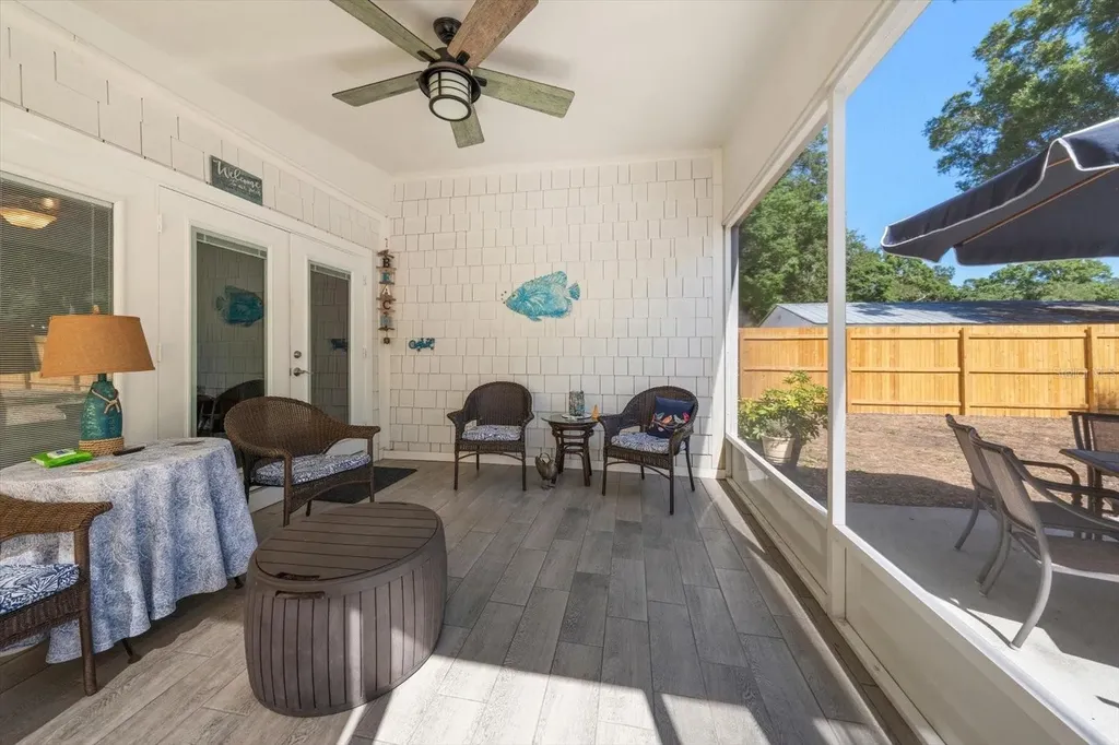 3290 70th Avenue N St Petersburg FL 33702