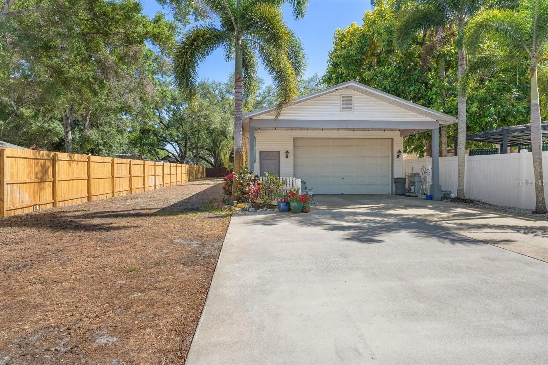 3290 70th Avenue N St Petersburg FL 33702