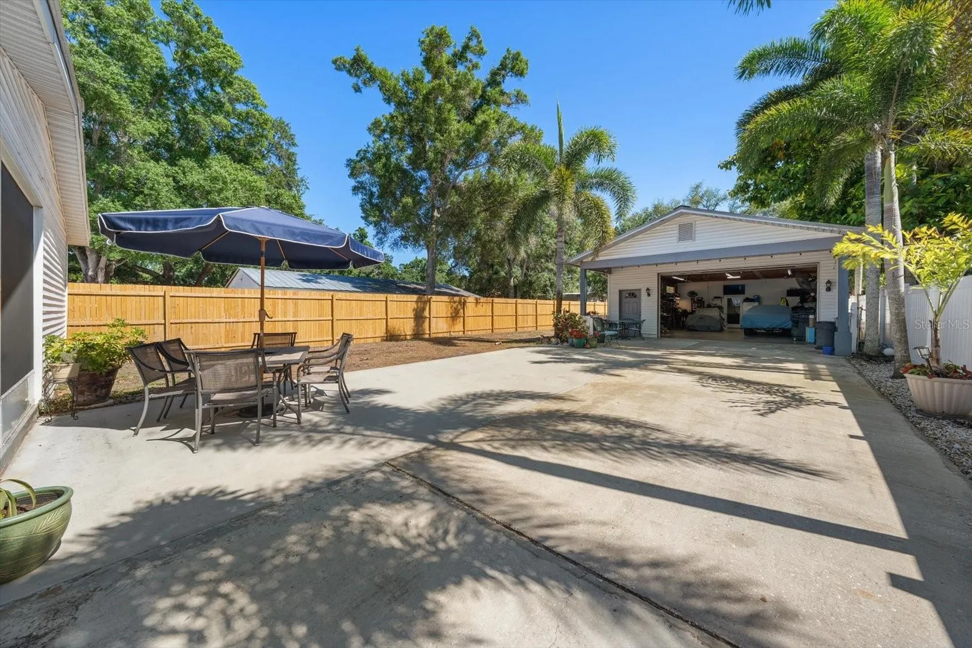 3290 70th Avenue N St Petersburg FL 33702