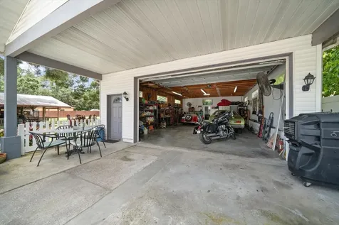 3290 70th Avenue N St Petersburg FL 33702