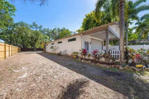 3290 70th Avenue N St Petersburg FL 33702