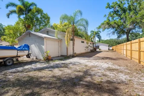 3290 70th Avenue N St Petersburg FL 33702