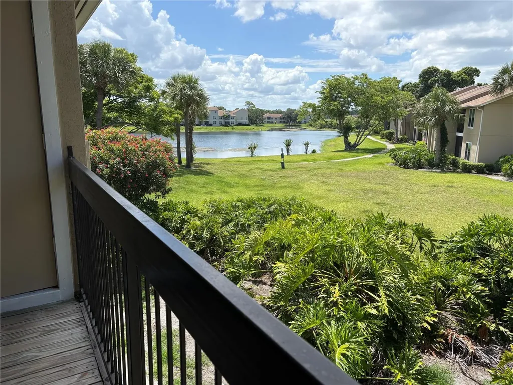 4033 Crockers Lake Boulevard Sarasota FL 34238