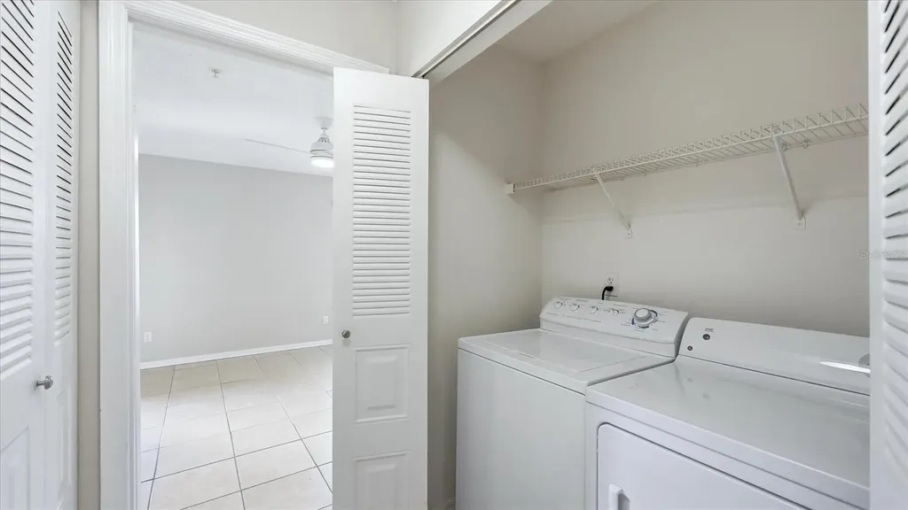 4033 Crockers Lake Boulevard Sarasota FL 34238