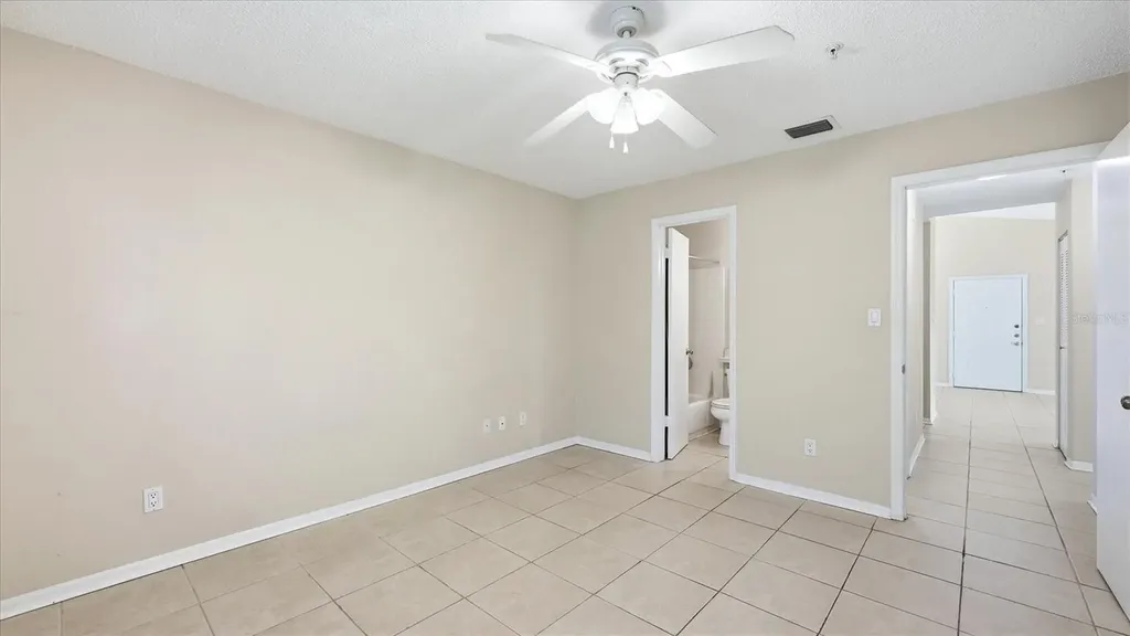 4033 Crockers Lake Boulevard Sarasota FL 34238