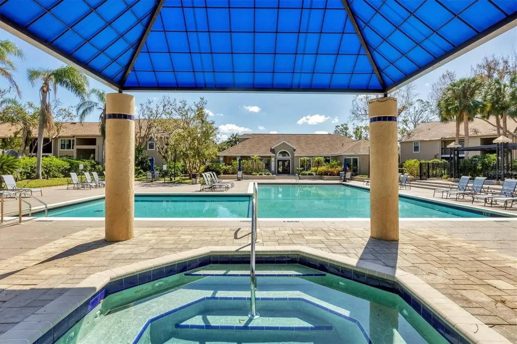 4033 Crockers Lake Boulevard Sarasota FL 34238