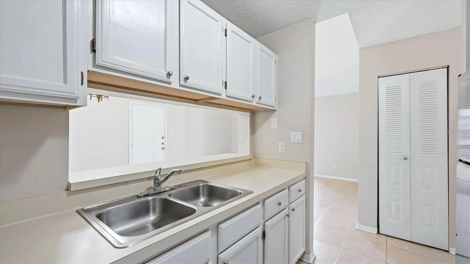 4033 Crockers Lake Boulevard Sarasota FL 34238