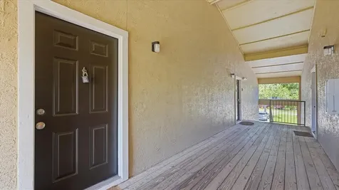 4033 Crockers Lake Boulevard Sarasota FL 34238
