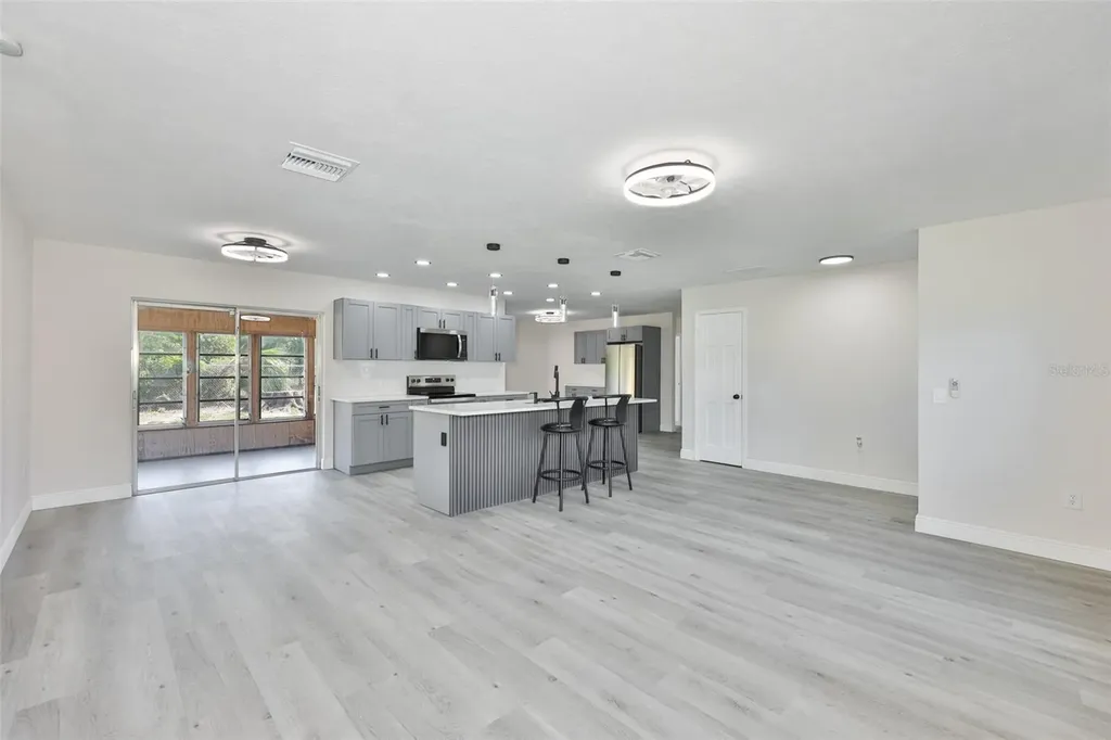 614 Huntington Street Brandon FL 33511