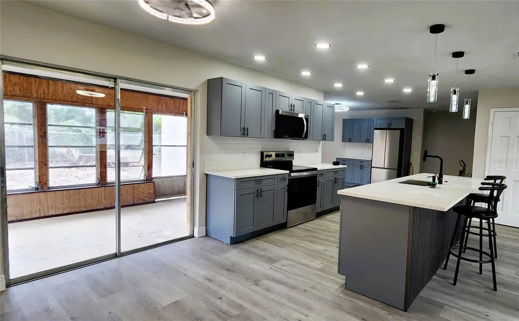 614 Huntington Street Brandon FL 33511