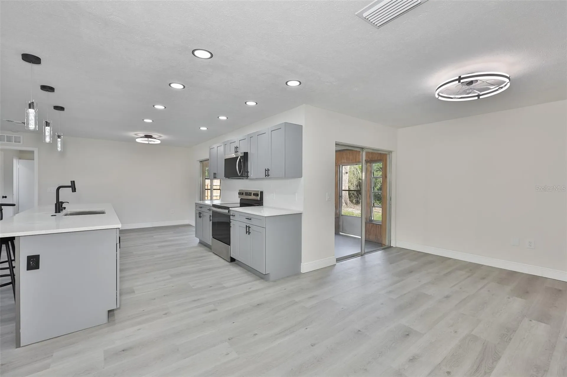 614 Huntington Street Brandon FL 33511