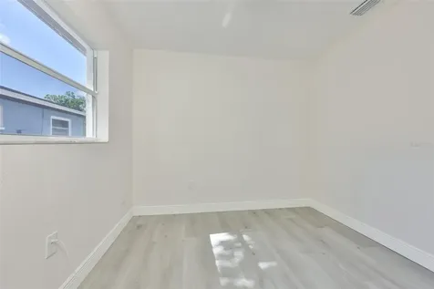 614 Huntington Street Brandon FL 33511