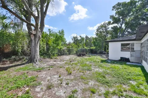 614 Huntington Street Brandon FL 33511