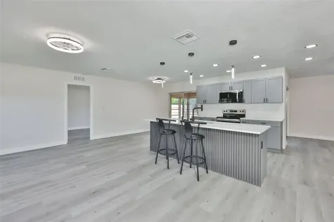 614 Huntington Street Brandon FL 33511