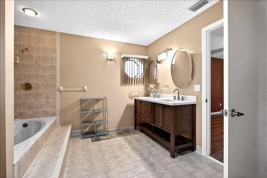 34 Boulder Rock Drive Palm Coast FL 32137