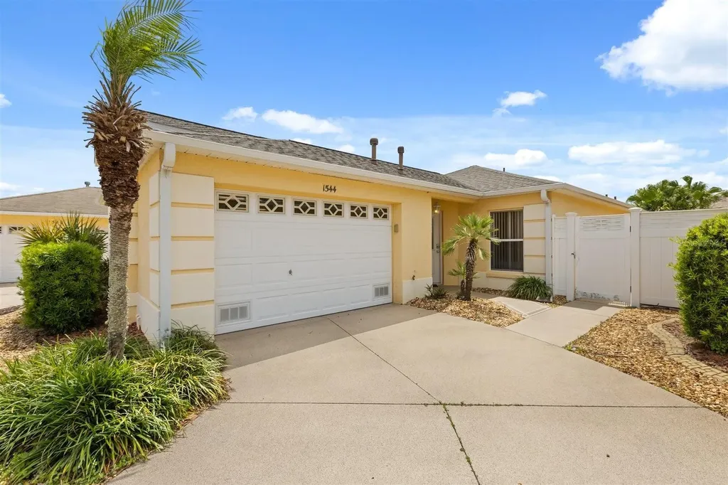 1544 Lime Grove Lane The Villages FL 32162
