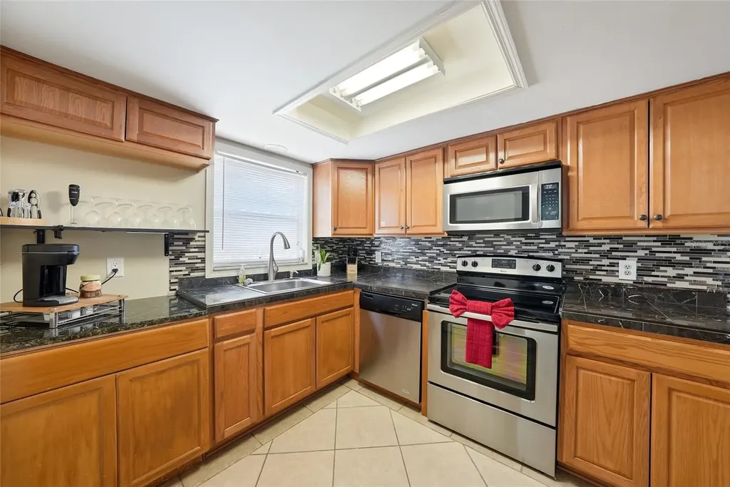 9146 Whitman Lane Port Richey FL 34668