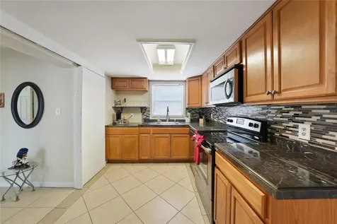 9146 Whitman Lane Port Richey FL 34668