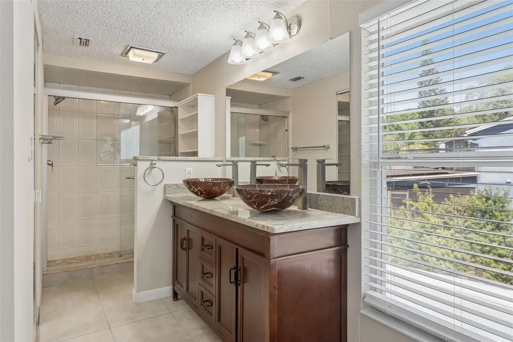 3103 Taragrove Drive Tampa FL 33618