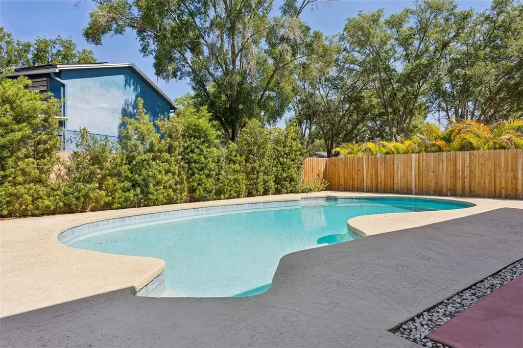 3103 Taragrove Drive Tampa FL 33618