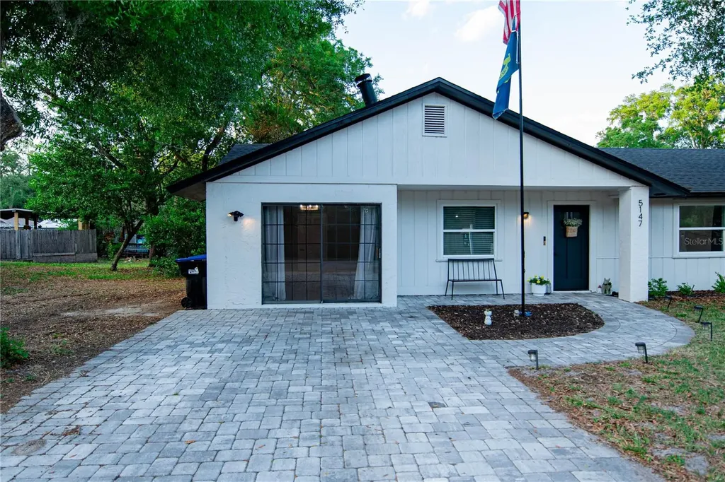 5147 Lake Nina Drive Orlando FL 32810
