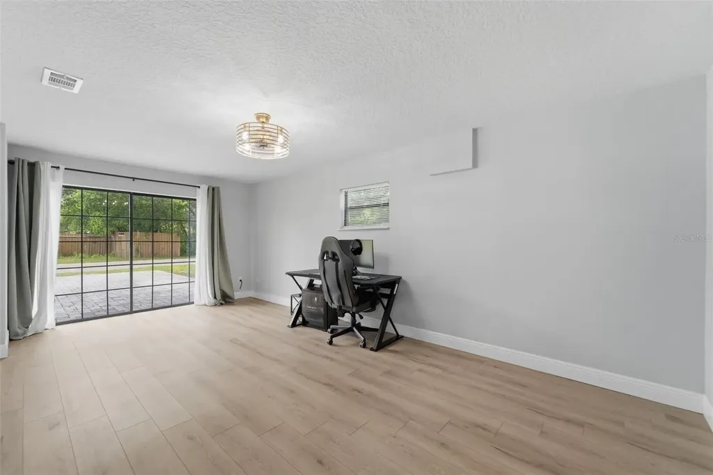 5147 Lake Nina Drive Orlando FL 32810