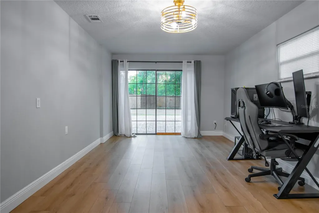 5147 Lake Nina Drive Orlando FL 32810