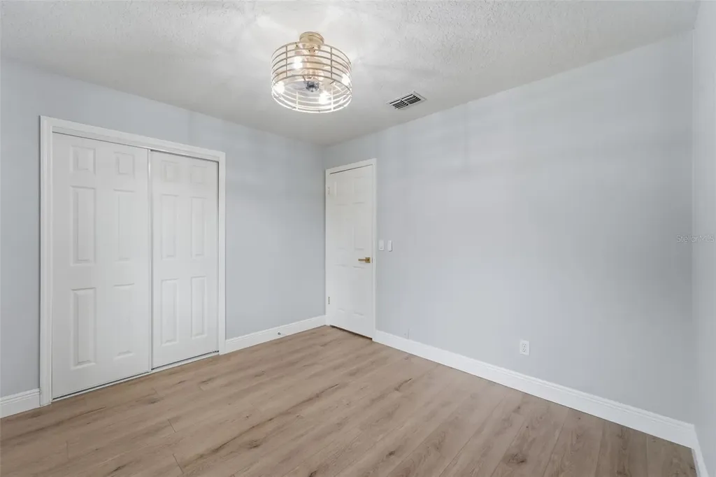 5147 Lake Nina Drive Orlando FL 32810