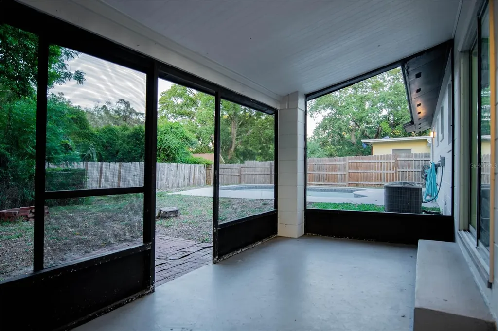 5147 Lake Nina Drive Orlando FL 32810
