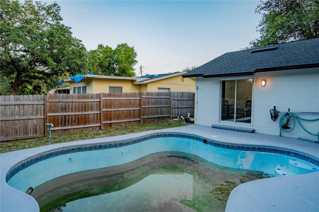 5147 Lake Nina Drive Orlando FL 32810