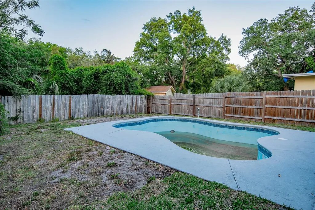 5147 Lake Nina Drive Orlando FL 32810