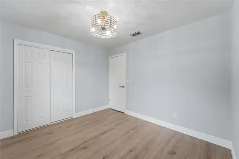 5147 Lake Nina Drive Orlando FL 32810