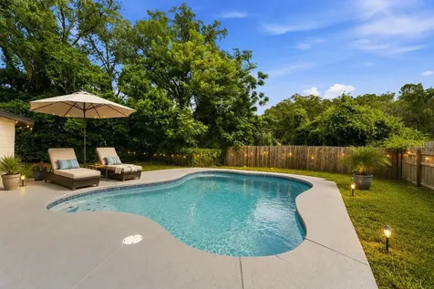 5147 Lake Nina Drive Orlando FL 32810