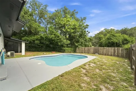 5147 Lake Nina Drive Orlando FL 32810