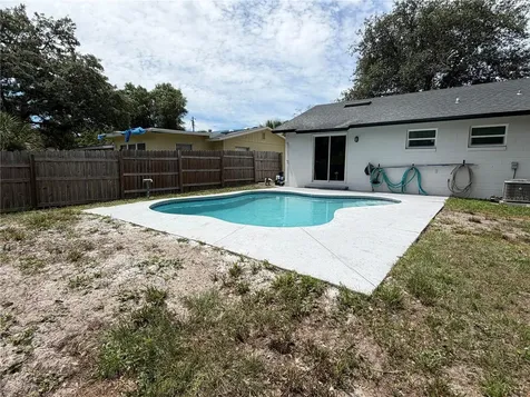 5147 Lake Nina Drive Orlando FL 32810