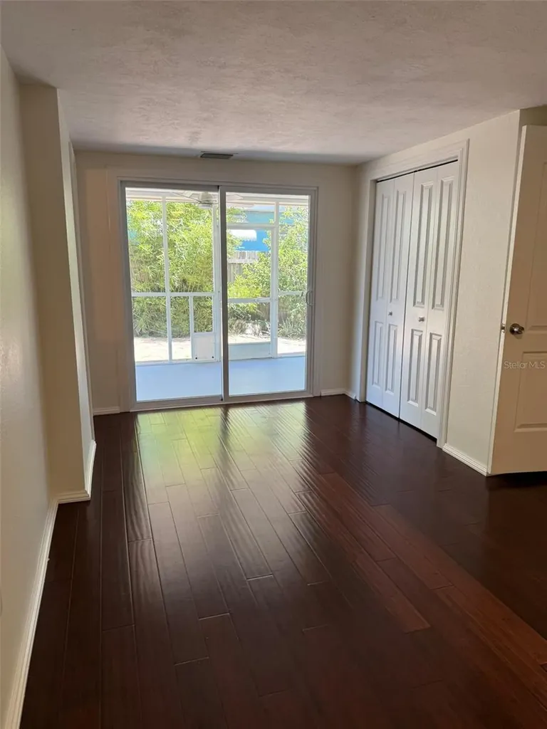 2787 41st Avenue N St Petersburg FL 33714