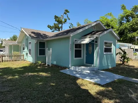 2787 41st Avenue N St Petersburg FL 33714
