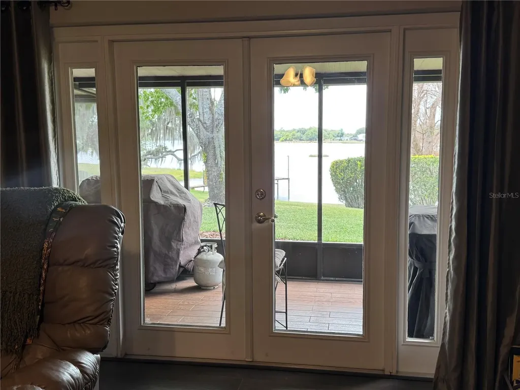 334 W F Street Frostproof FL 33843
