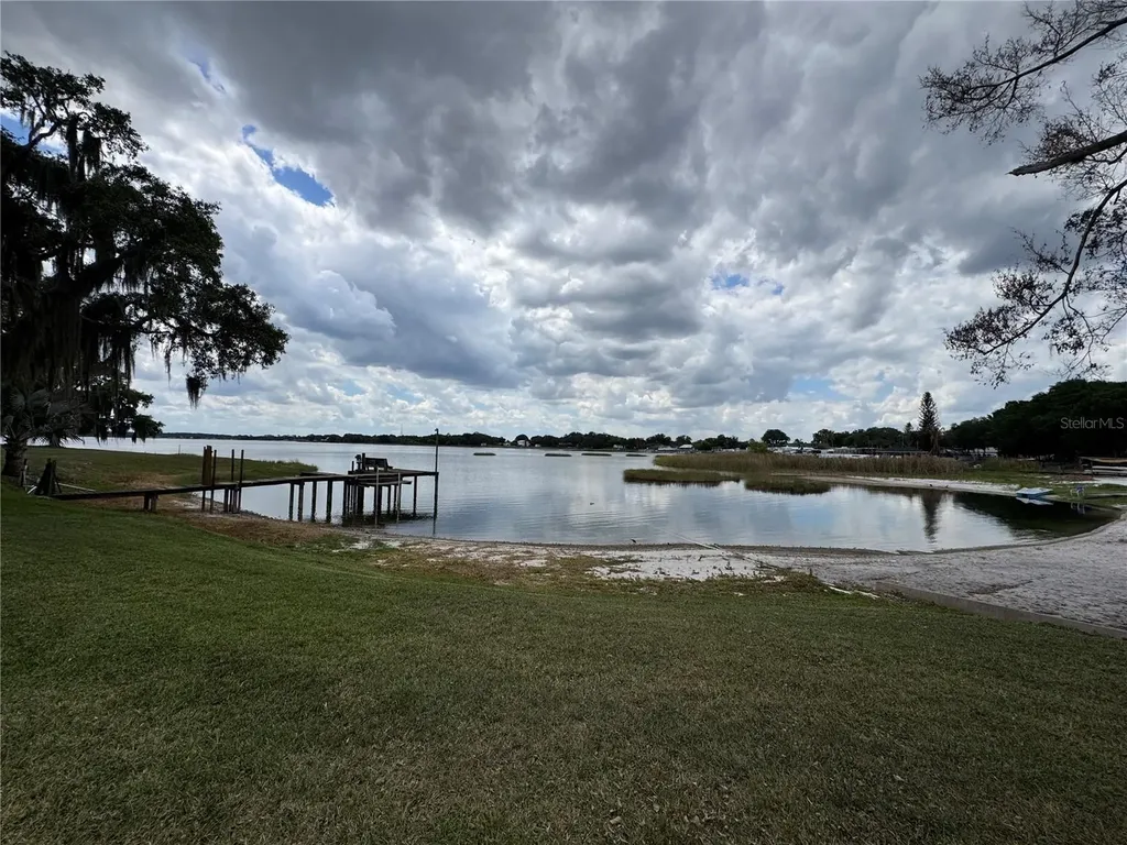 334 W F Street Frostproof FL 33843