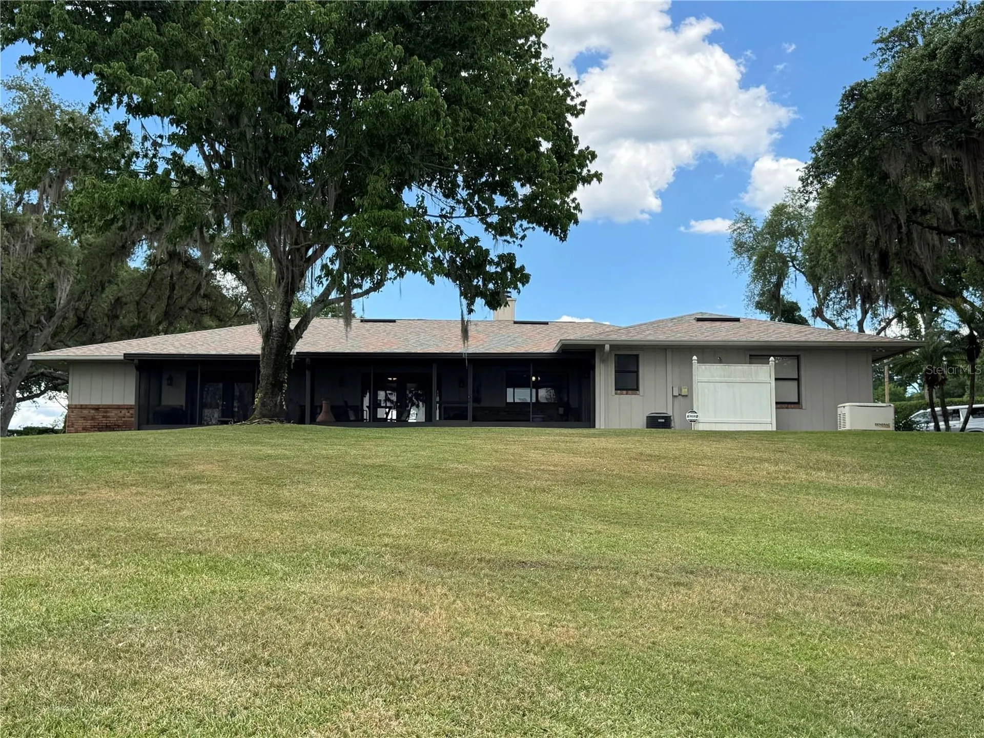 334 W F Street Frostproof FL 33843