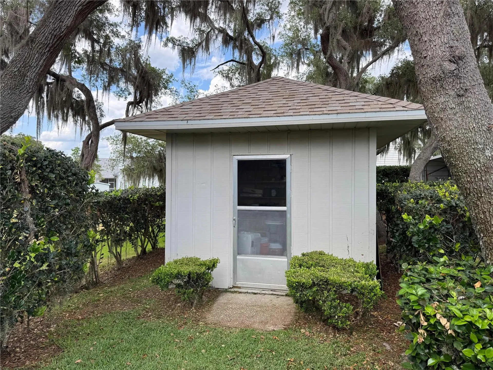 334 W F Street Frostproof FL 33843