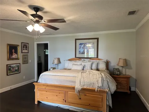 334 W F Street Frostproof FL 33843
