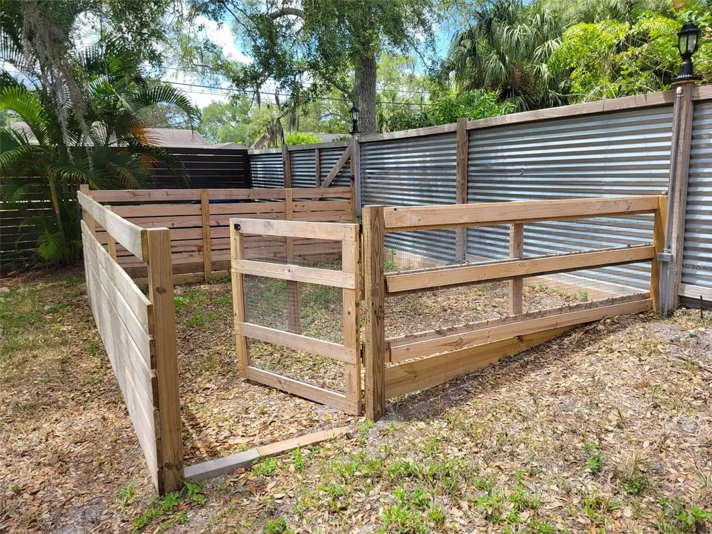9405 94th Street Seminole FL 33777