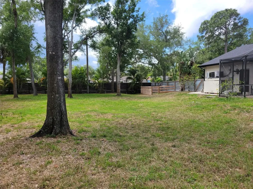 9405 94th Street Seminole FL 33777