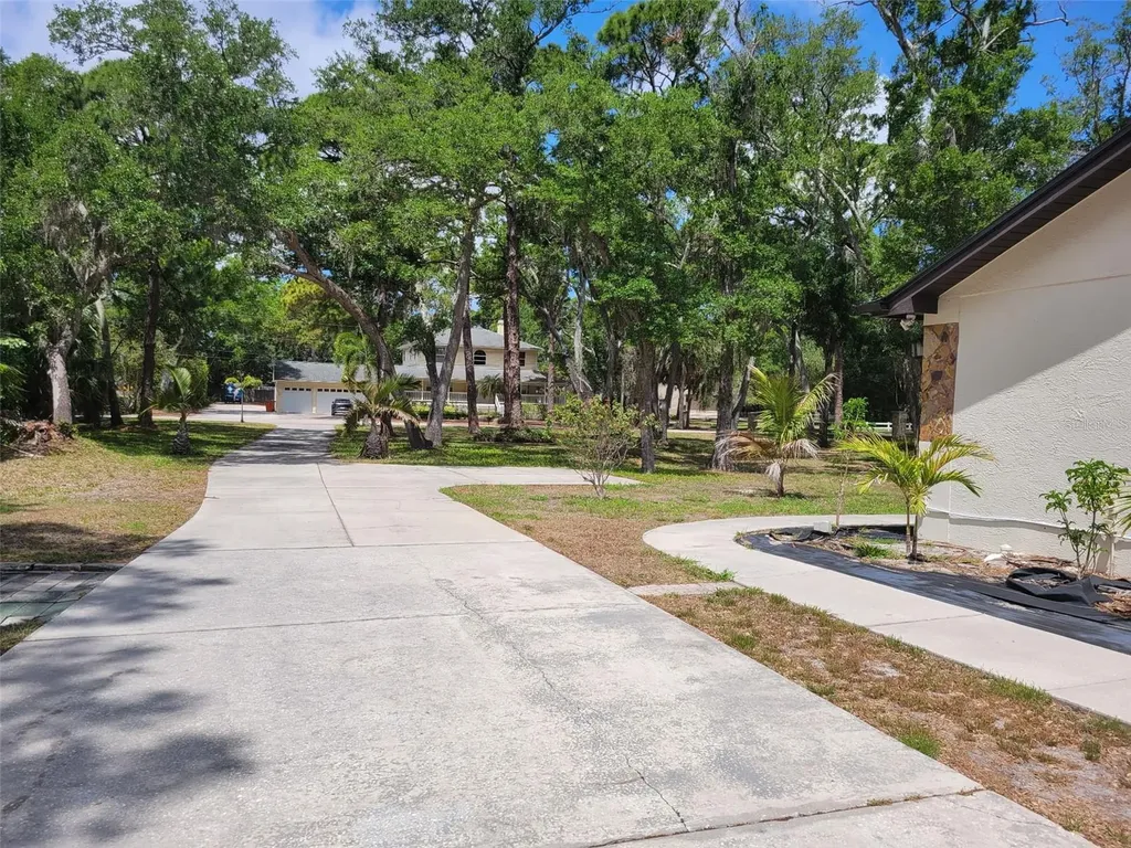 9405 94th Street Seminole FL 33777