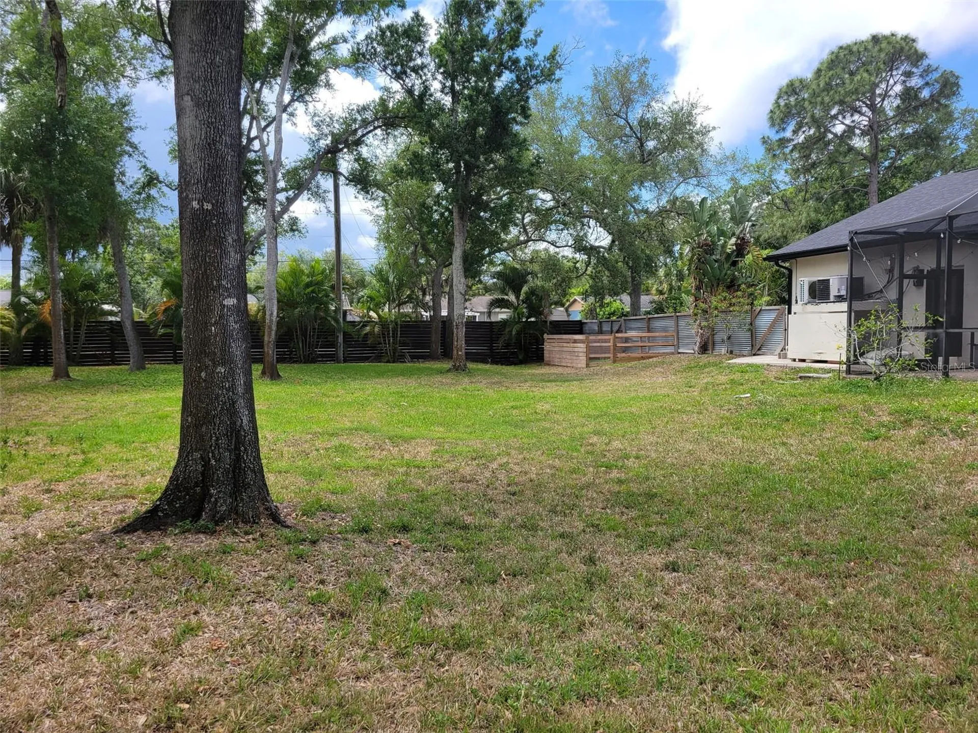 9405 94th Street Seminole FL 33777